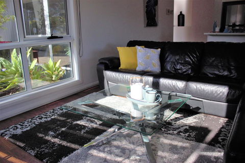 Tamara Temptation - Accommodation Newcastle 4