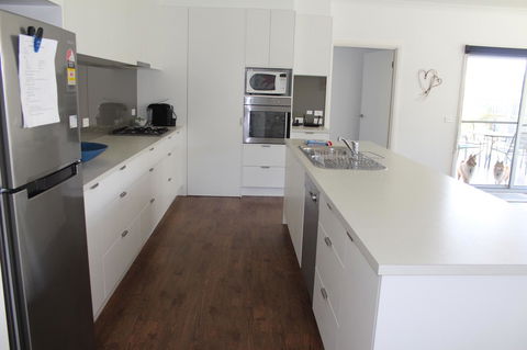 Tamara Temptation - Accommodation Newcastle 6