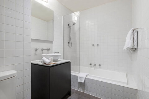 BreakFree On Collins - Accommodation Newcastle 4