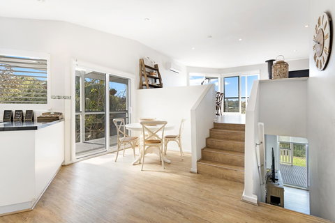 Peninsula Retreat - Accommodation Newcastle 7