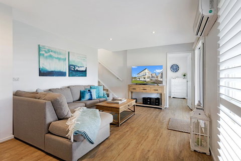 Peninsula Retreat - Accommodation Newcastle 3