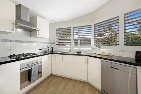 Peninsula Retreat - Accommodation Newcastle 12