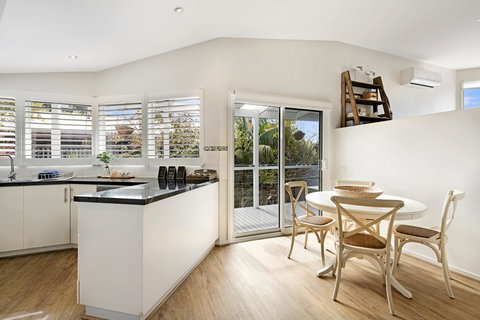 Peninsula Retreat - Accommodation Newcastle 11