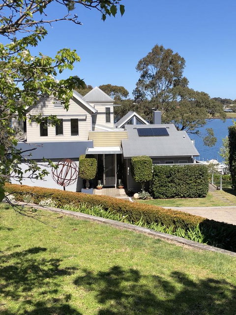 The Point BnB - Accommodation Newcastle 1