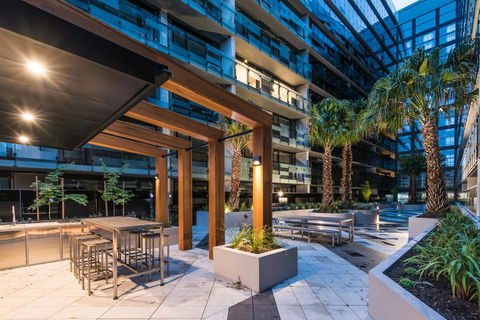 Playhouse Apartments - Accommodation Newcastle 2