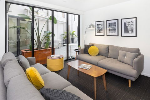 City Edge North Melbourne Apartment Hotel - Accommodation Newcastle 10