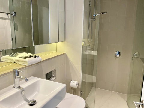 JC Waterfront Apartments On Collins - Accommodation Newcastle 6