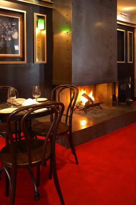 Middle Park Hotel - Accommodation Newcastle 29
