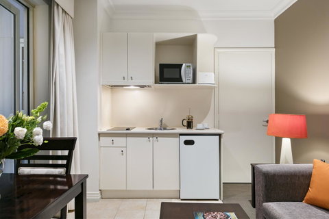 Comfort Hotel Melbourne Central - Accommodation Newcastle 7