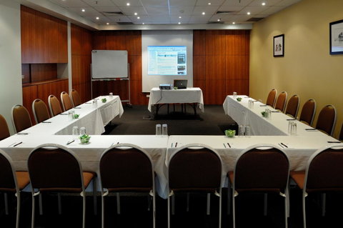 Comfort Hotel Melbourne Central - Accommodation Newcastle 13