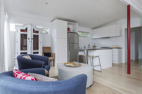 Sunset On Scott - Relax In Tranquility & Style - Accommodation Newcastle 8