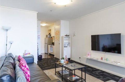 225 Melbourne Tower - Accommodation Newcastle 5