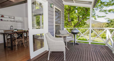 Abbys Cottages Bright - Accommodation Newcastle 0