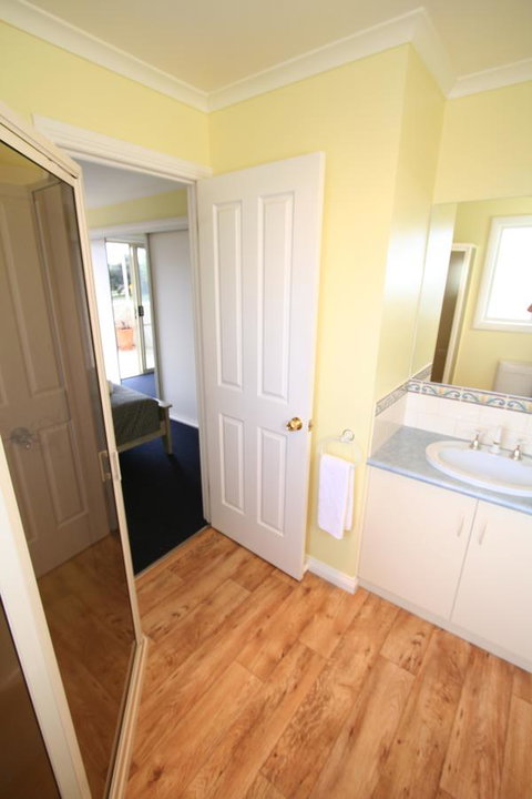 Hamilton Townhouse Motel - Accommodation Newcastle 2