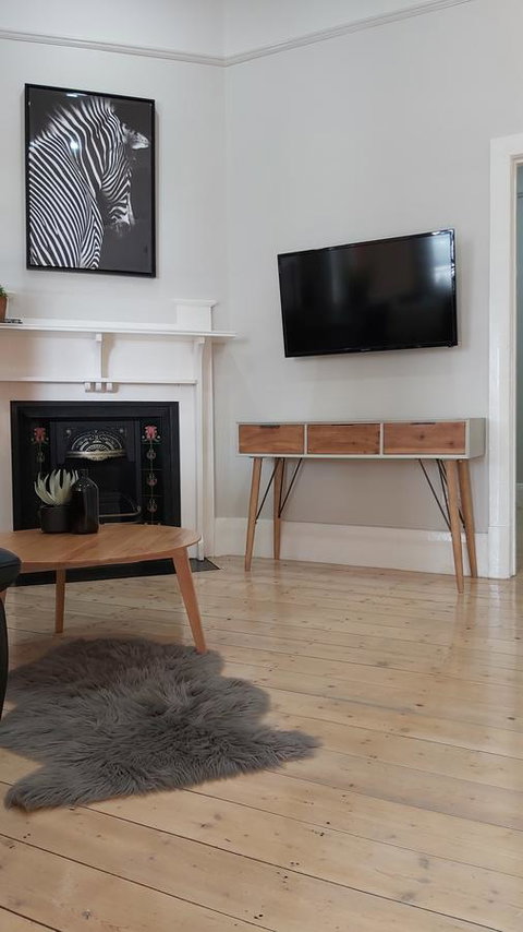 Boutique Heritage Studios On Ryrie Geelong CBD Opposite Hospital - Accommodation Newcastle 2