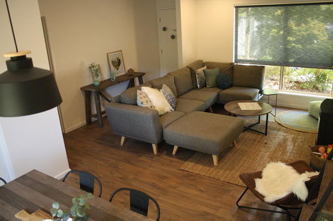 4 Autumn Grove - Accommodation Newcastle 4