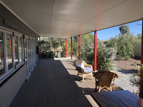 Beautiful, Cosy And Quiet - Accommodation Newcastle 0