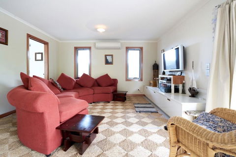 Beautiful, Cosy And Quiet - Accommodation Newcastle 10