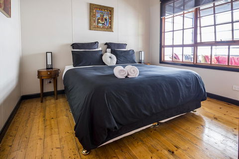 Azen Haven - Accommodation Newcastle 2