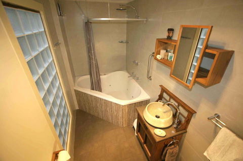 Azen Haven - Accommodation Newcastle 20