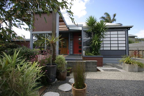 Azen Haven - Accommodation Newcastle 10