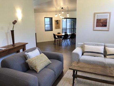 Saje\'s House & Pod - Accommodation Newcastle 1