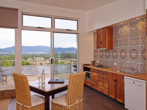Panoramia Villas - Accommodation Newcastle 3
