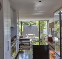 Middle Park in Vogue - Rejuvenate Stays - Accommodation Newcastle