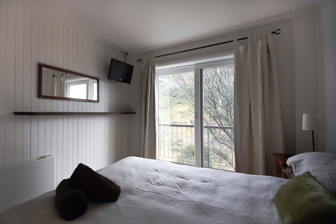 Maisonettes Falls Creek - Accommodation Newcastle 6