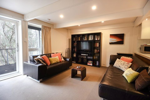 Maisonettes Falls Creek - Accommodation Newcastle 2