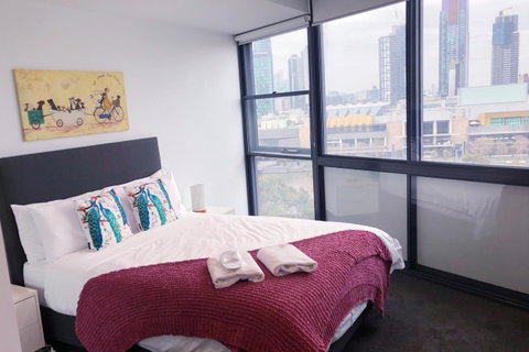 Trendy City Pad Melbourne - Accommodation Newcastle 1