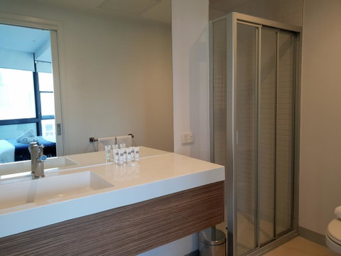 Trendy City Pad Melbourne - Accommodation Newcastle 15