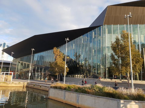 Trendy City Pad Melbourne - Accommodation Newcastle 20