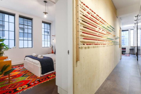 Spacious Designer Warehouse Melbourne CBD Apartment - Accommodation Newcastle 0