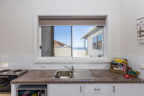 Cottages For Couples - Accommodation Newcastle 11