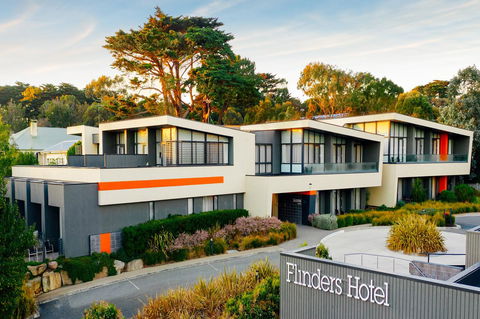 Quarters At Flinders Hotel - Accommodation Newcastle 0