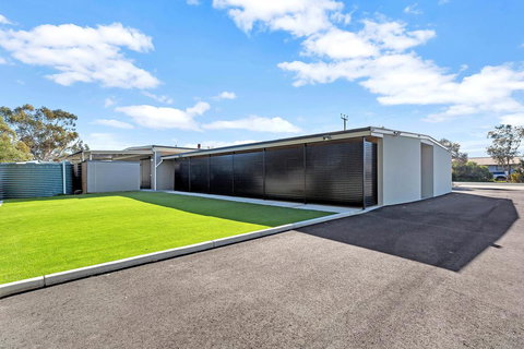 The Bunkhouse - Accommodation Newcastle 1