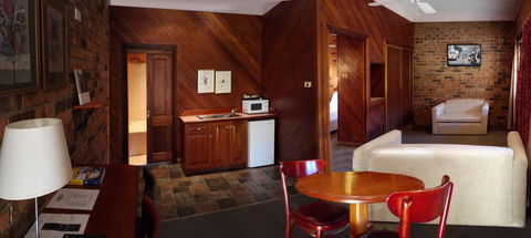 The Carrington Inn - Bungendore - Accommodation Newcastle 1