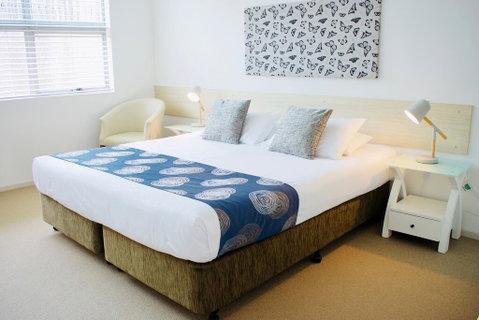 The Coast Motel - Accommodation Newcastle 2