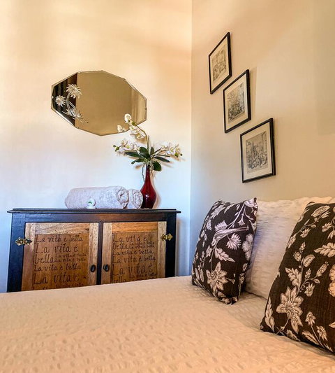 The Coorow Hotel - Accommodation Newcastle 3