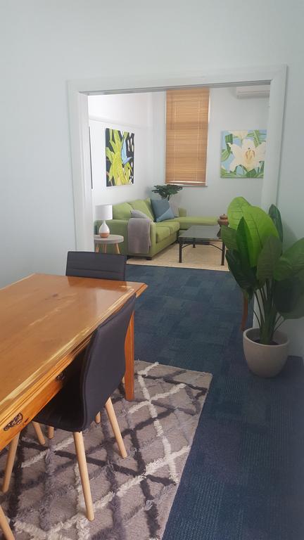 The Cottage - Accommodation Newcastle 1