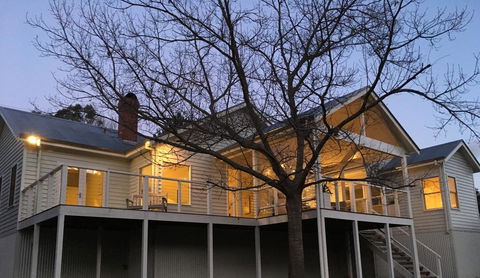The Dacha - Accommodation Newcastle 2