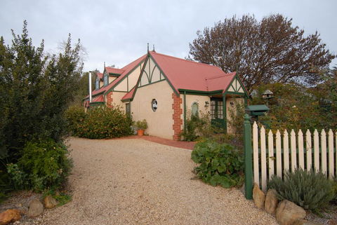The Dove Cote - Accommodation Newcastle 2