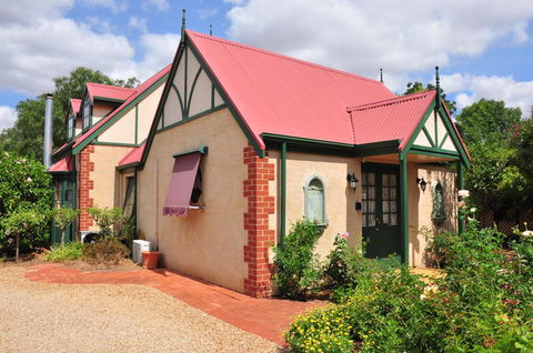 The Dove Cote - Accommodation Newcastle 1