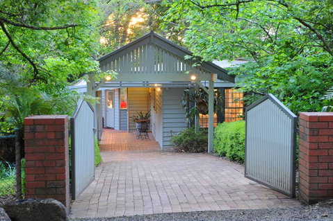 The Gallery B&B Olinda - Accommodation Newcastle 2