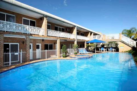 The Hermitage Motel - Campbelltown - Accommodation Newcastle 0