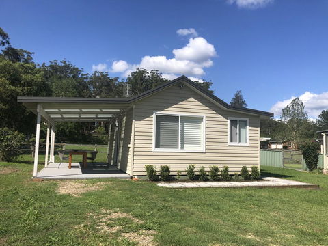 The Kookaburra Cottage - Accommodation Newcastle 1