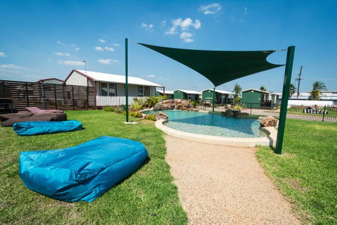 The Leprechaun Resort - Accommodation Newcastle 0