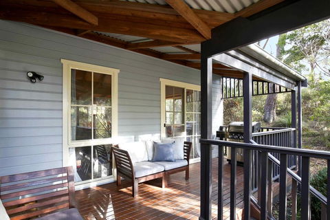 The Lodge - Accommodation Newcastle 3
