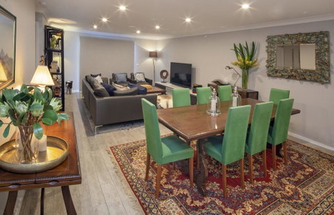 The Mountain House - Accommodation Newcastle 0